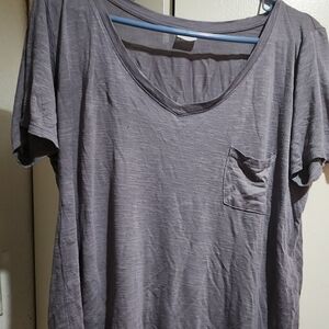 Tresics Charcoal Short Sleeve V-Neck Tee